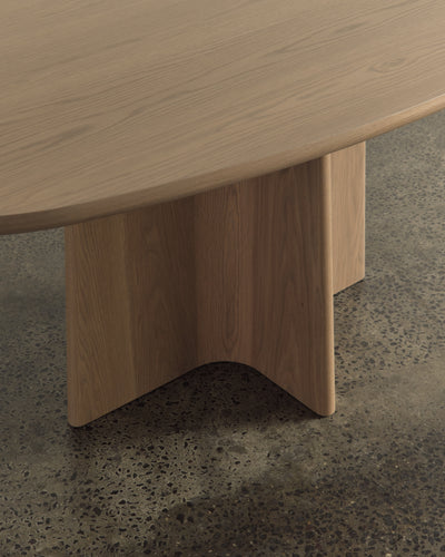 Olivia Dining Table