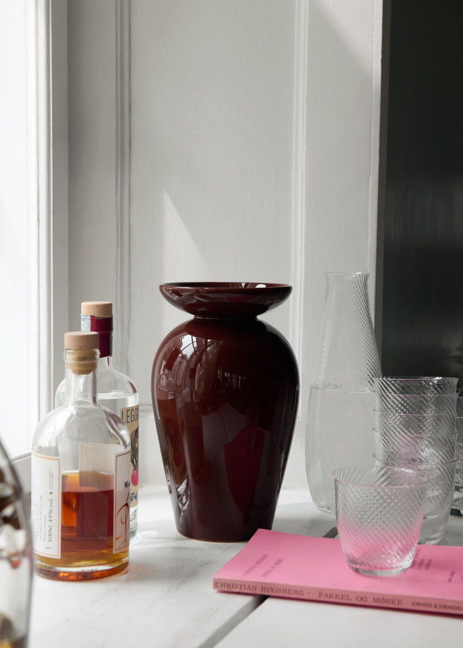 Momento Vase JH47