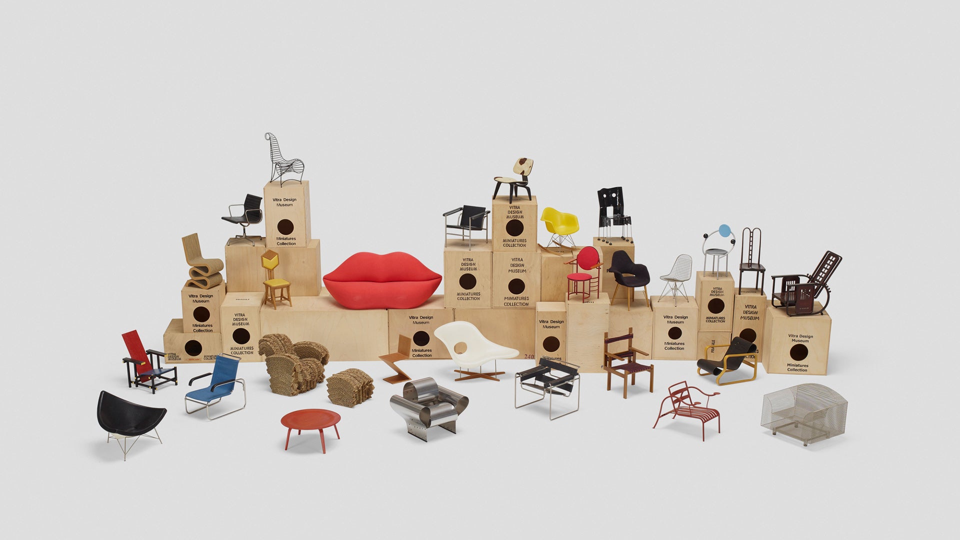 Vitra Miniatures – In Good Company