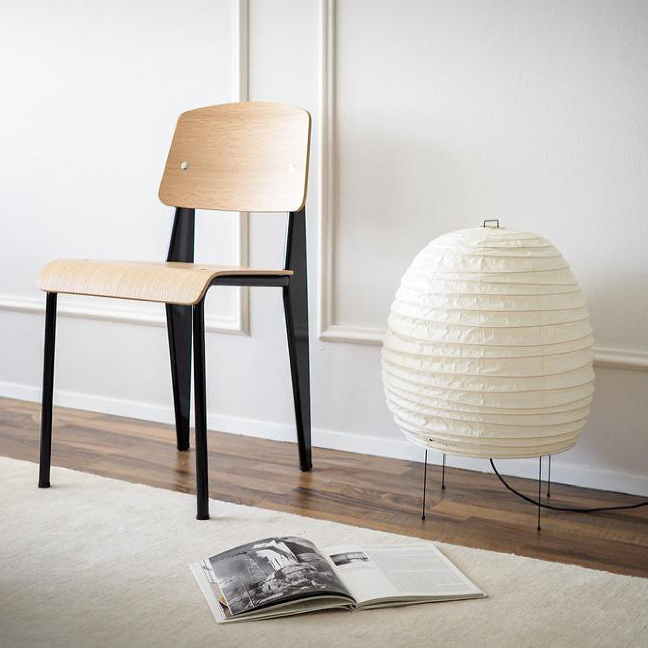 Akari 20N – In Good Company - Main Image